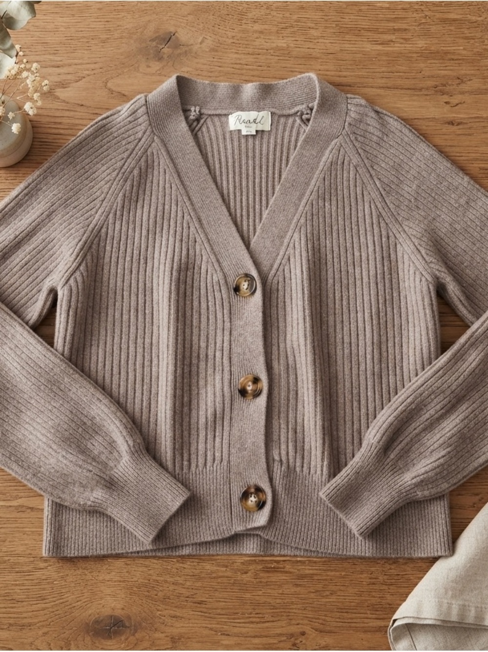 Marled Taupe Brown Cropped Ribbed V-Neck Cardigan M Tortoiseshell Buttons